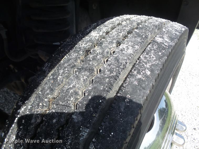 image for item DC7250 2009 Ford F450 Super Duty XLT truck cab and chassis