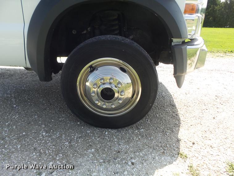 image for item DC7250 2009 Ford F450 Super Duty XLT truck cab and chassis