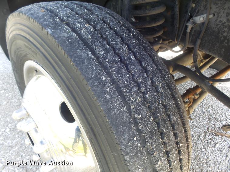 image for item DC7250 2009 Ford F450 Super Duty XLT truck cab and chassis