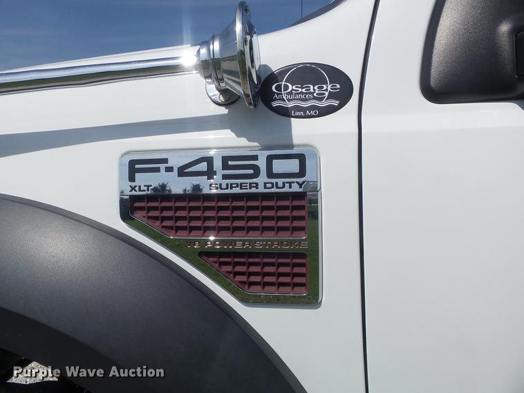 image for item DC7250 2009 Ford F450 Super Duty XLT truck cab and chassis