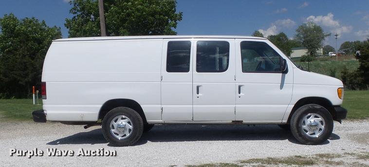 image for item DC7294 2002 Ford Econoline E250 Extended van