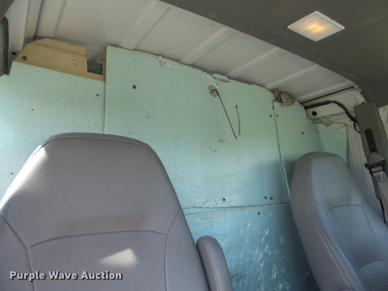 image for item DC7294 2002 Ford Econoline E250 Extended van