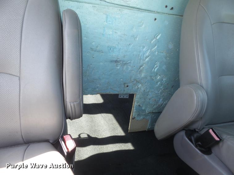 image for item DC7294 2002 Ford Econoline E250 Extended van