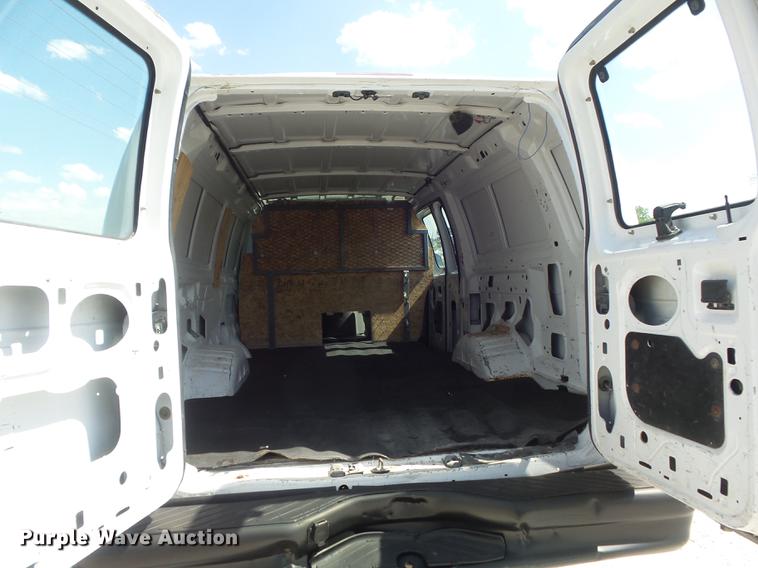 image for item DC7294 2002 Ford Econoline E250 Extended van