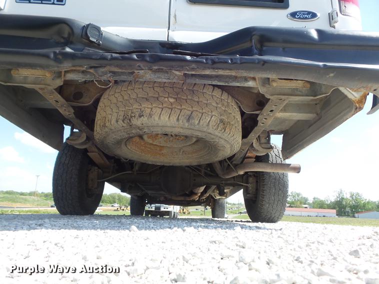 image for item DC7294 2002 Ford Econoline E250 Extended van