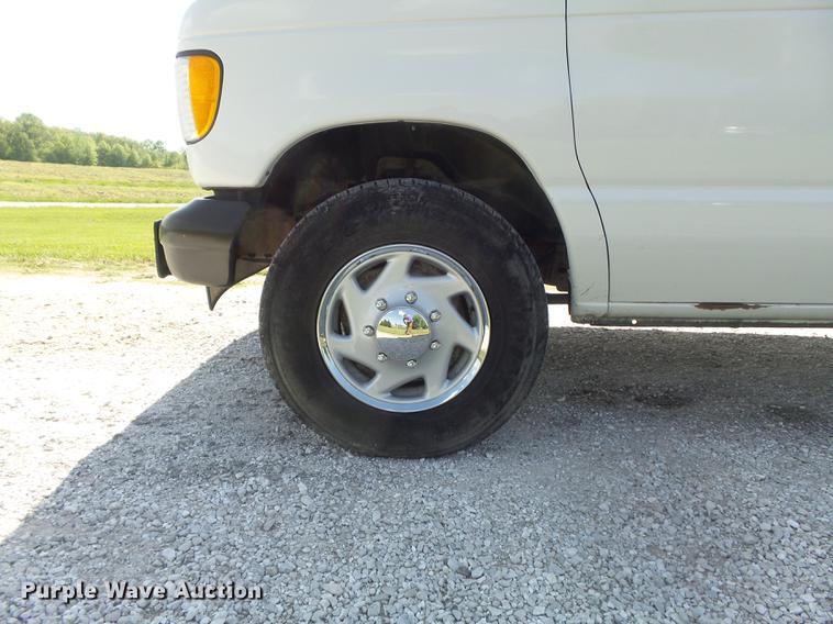 image for item DC7294 2002 Ford Econoline E250 Extended van