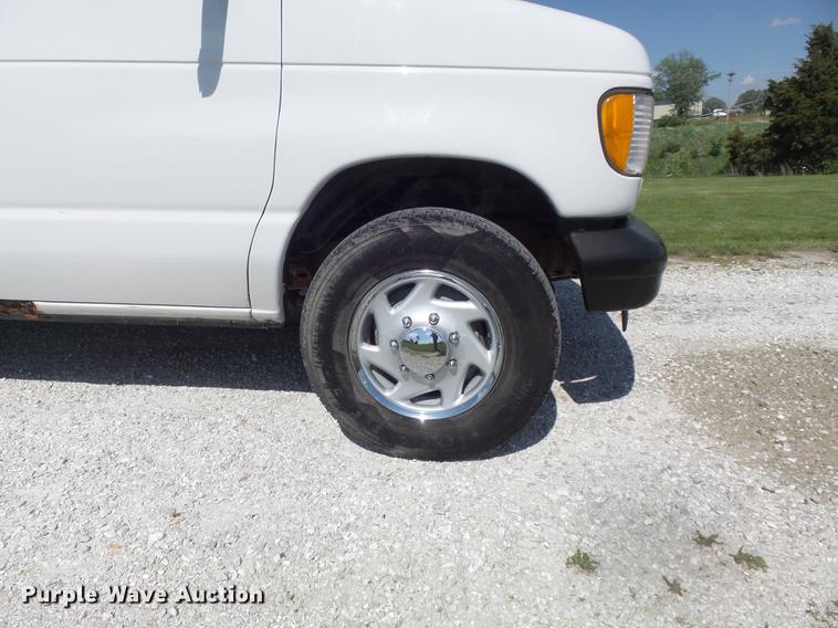 image for item DC7294 2002 Ford Econoline E250 Extended van