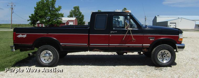 image for item DD2680 1997 Ford F250 Super Duty XLT SuperCab pickup truck