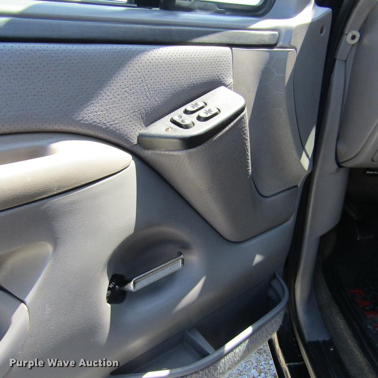 image for item DD2680 1997 Ford F250 Super Duty XLT SuperCab pickup truck