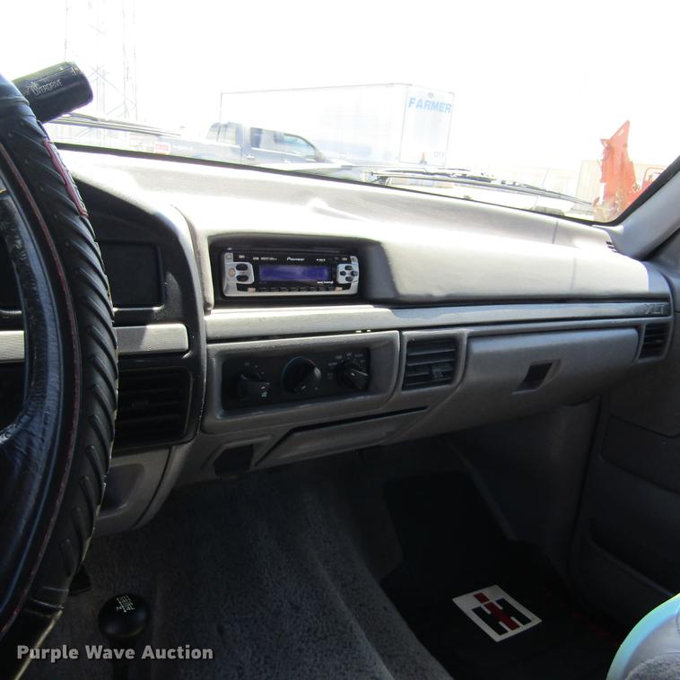 image for item DD2680 1997 Ford F250 Super Duty XLT SuperCab pickup truck