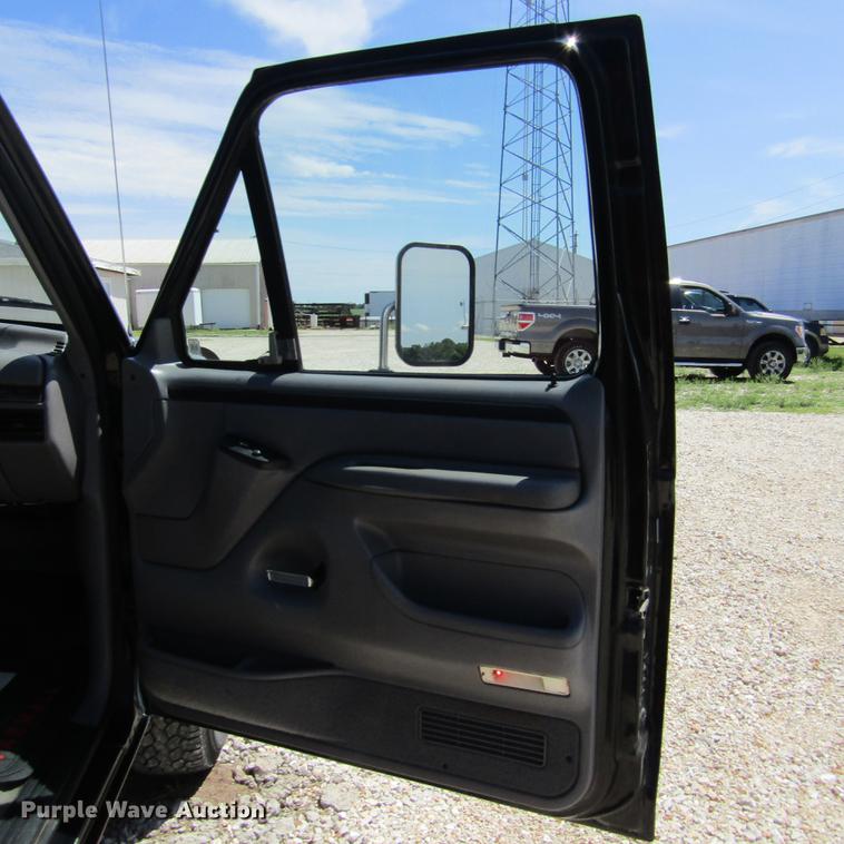 image for item DD2680 1997 Ford F250 Super Duty XLT SuperCab pickup truck
