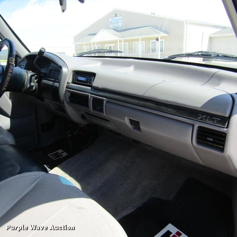 image for item DD2680 1997 Ford F250 Super Duty XLT SuperCab pickup truck