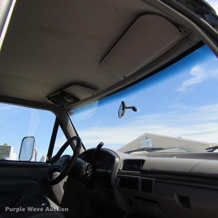 image for item DD2680 1997 Ford F250 Super Duty XLT SuperCab pickup truck