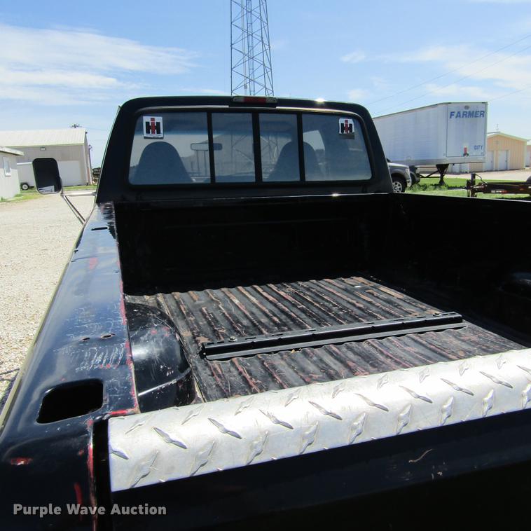 image for item DD2680 1997 Ford F250 Super Duty XLT SuperCab pickup truck