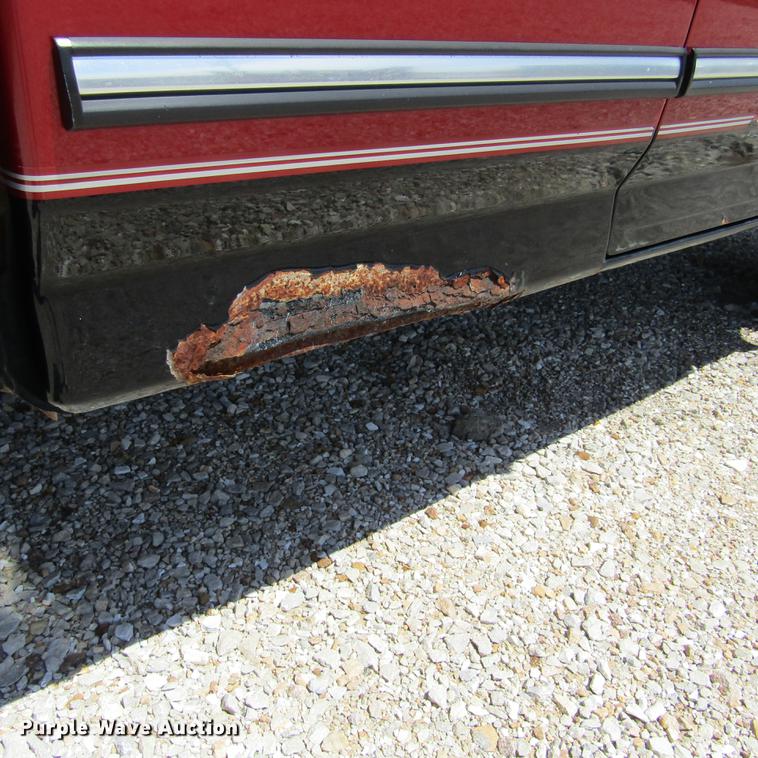 image for item DD2680 1997 Ford F250 Super Duty XLT SuperCab pickup truck