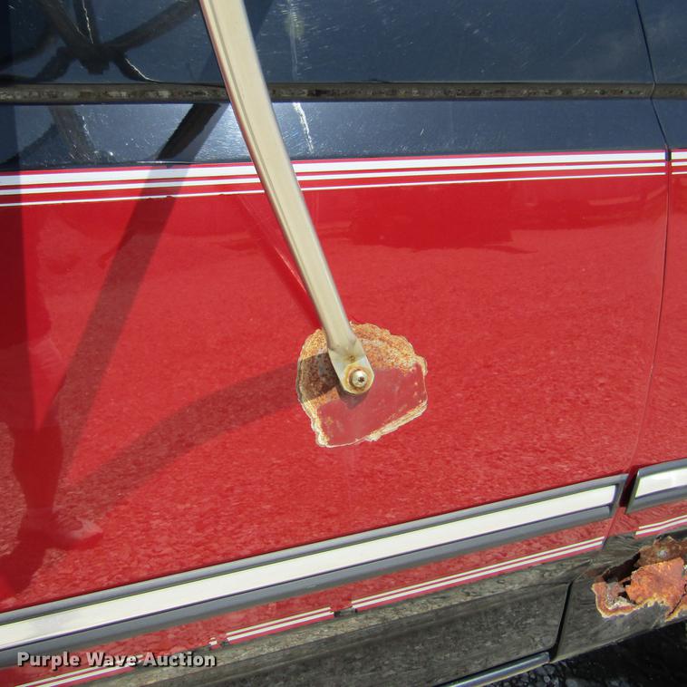 image for item DD2680 1997 Ford F250 Super Duty XLT SuperCab pickup truck