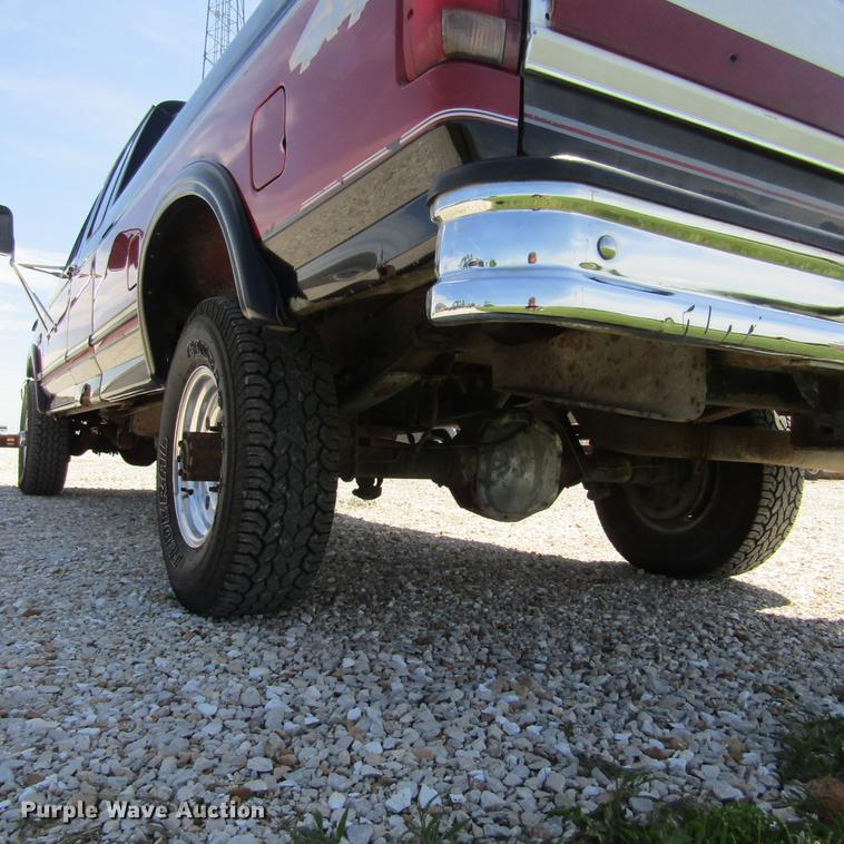 image for item DD2680 1997 Ford F250 Super Duty XLT SuperCab pickup truck