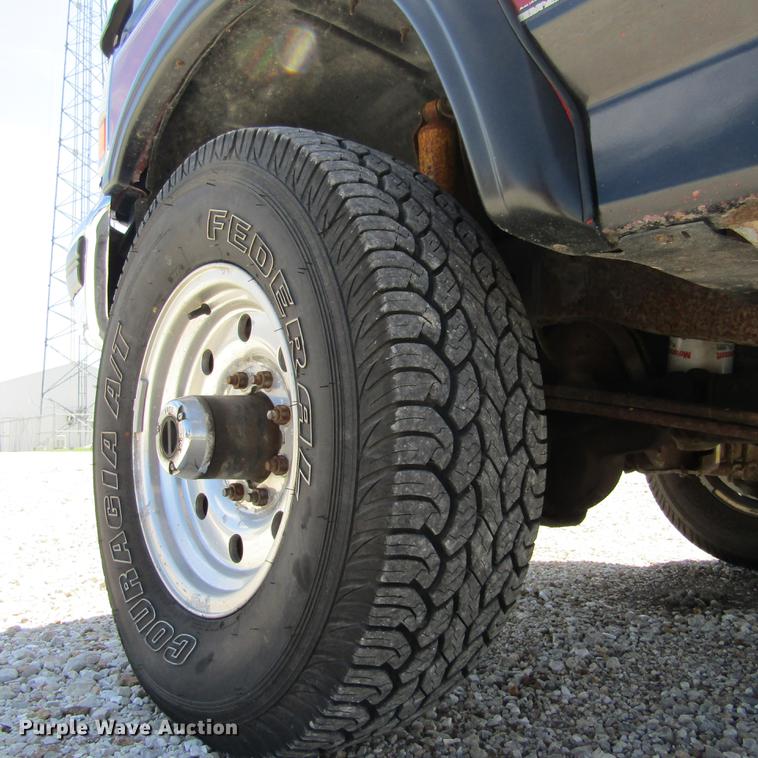 image for item DD2680 1997 Ford F250 Super Duty XLT SuperCab pickup truck