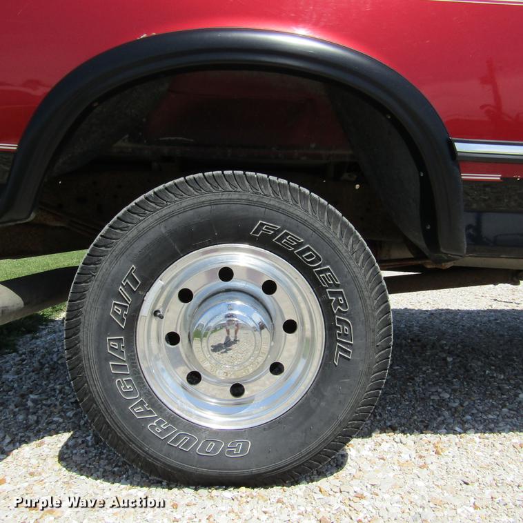 image for item DD2680 1997 Ford F250 Super Duty XLT SuperCab pickup truck