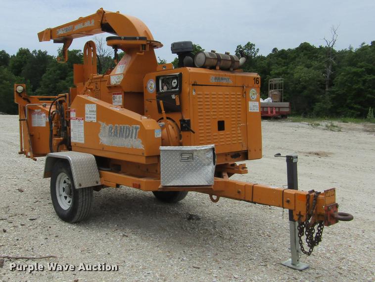 image for item DD2688 Bandit 1090XP wood chipper