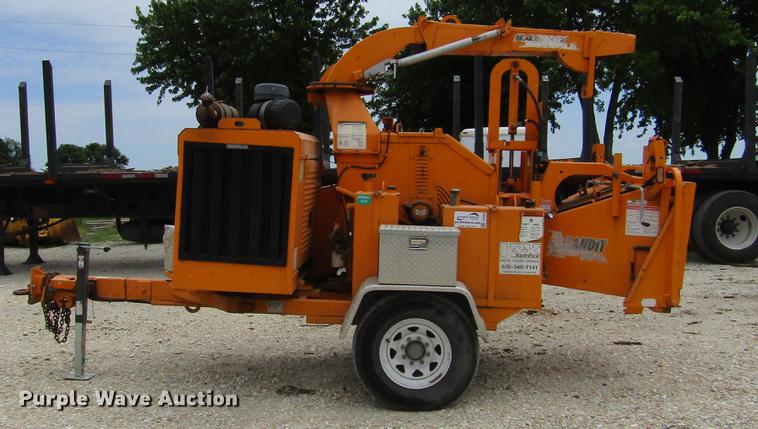 image for item DD2688 Bandit 1090XP wood chipper