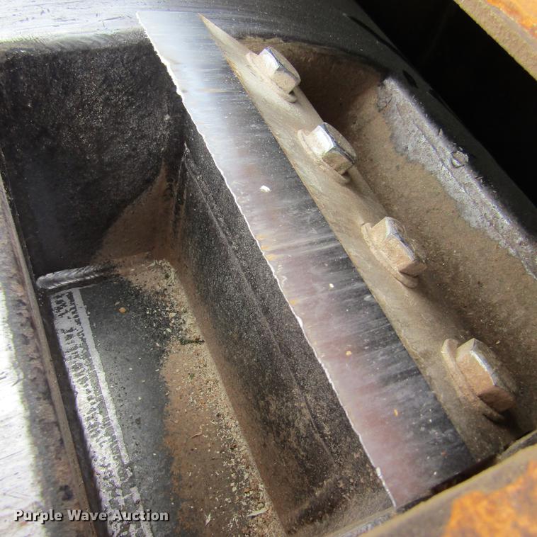 image for item DD2688 Bandit 1090XP wood chipper