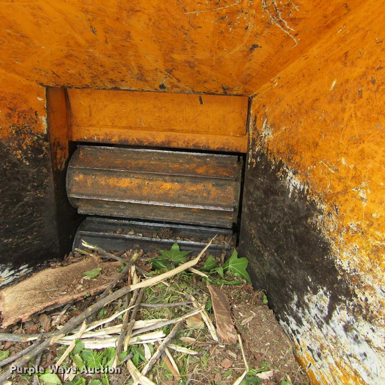 image for item DD2688 Bandit 1090XP wood chipper