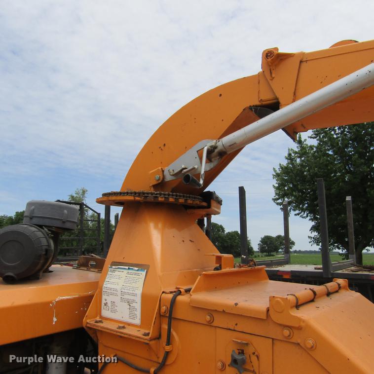 image for item DD2688 Bandit 1090XP wood chipper