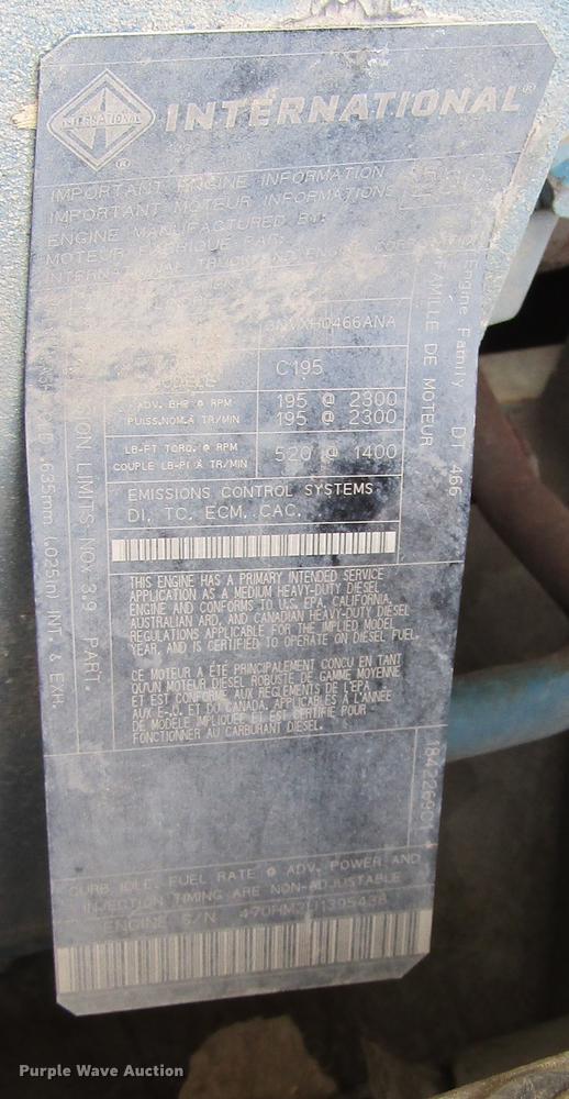 image for item DD2689 2004 International 4300 bucket truck