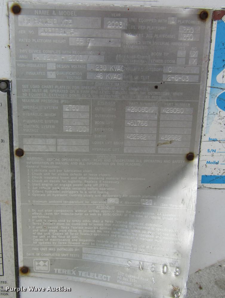 image for item DD2689 2004 International 4300 bucket truck