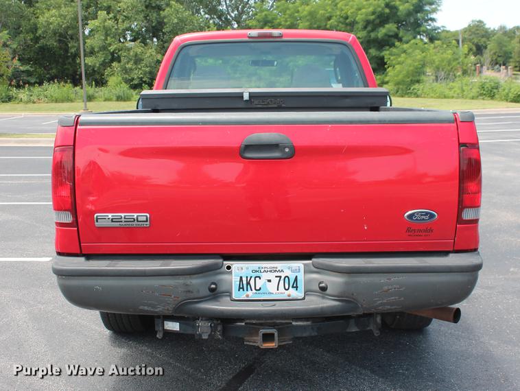 image for item DD4978 2007 Ford F250 Super Duty XL pickup truck