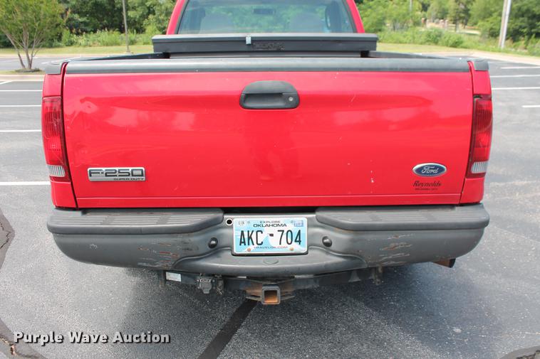 image for item DD4978 2007 Ford F250 Super Duty XL pickup truck