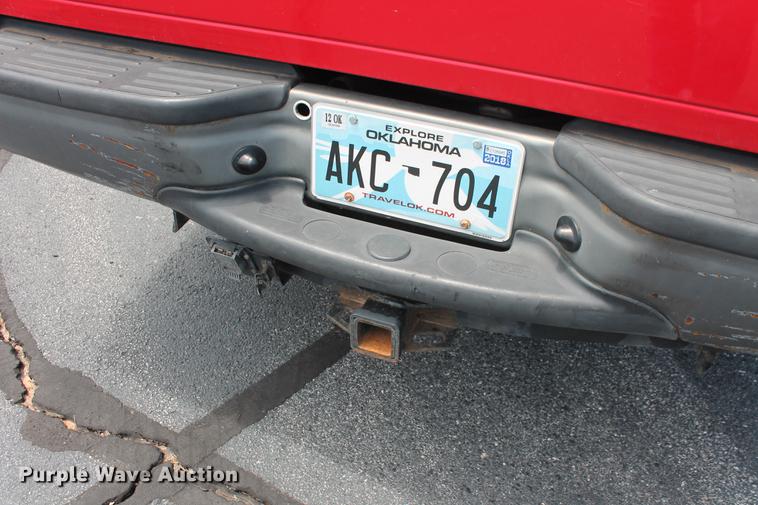 image for item DD4978 2007 Ford F250 Super Duty XL pickup truck