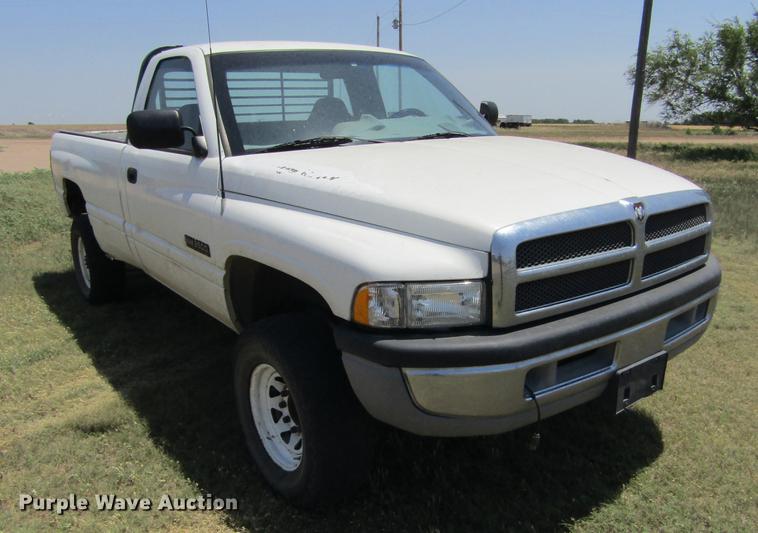image for item DD5730 1995 Dodge Ram 2500 pickup truck