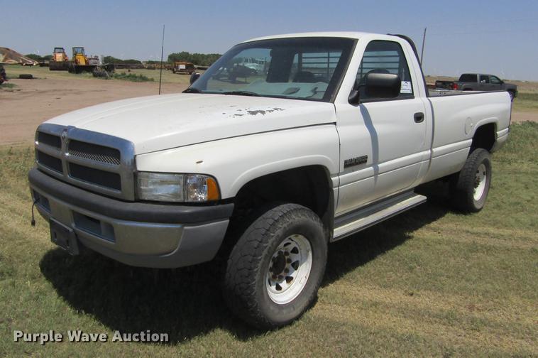 image for item DD5730 1995 Dodge Ram 2500 pickup truck