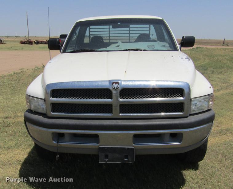 image for item DD5730 1995 Dodge Ram 2500 pickup truck