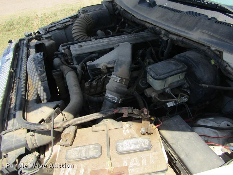 image for item DD5730 1995 Dodge Ram 2500 pickup truck