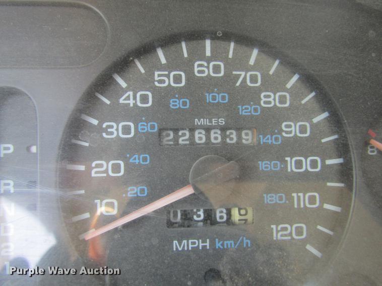 image for item DD5730 1995 Dodge Ram 2500 pickup truck