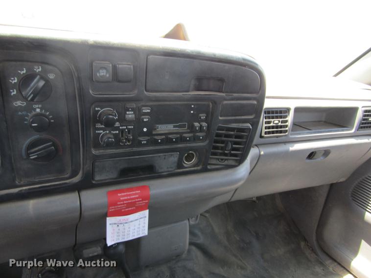 image for item DD5730 1995 Dodge Ram 2500 pickup truck