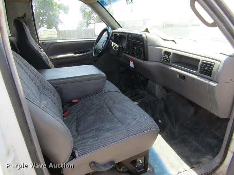 image for item DD5730 1995 Dodge Ram 2500 pickup truck