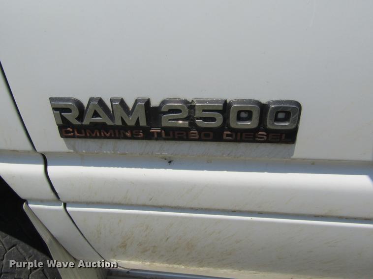 image for item DD5730 1995 Dodge Ram 2500 pickup truck