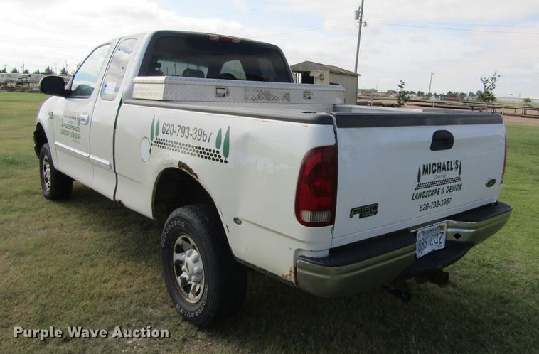 image for item DD5755 2002 Ford F150 XLT SuperCab pickup truck