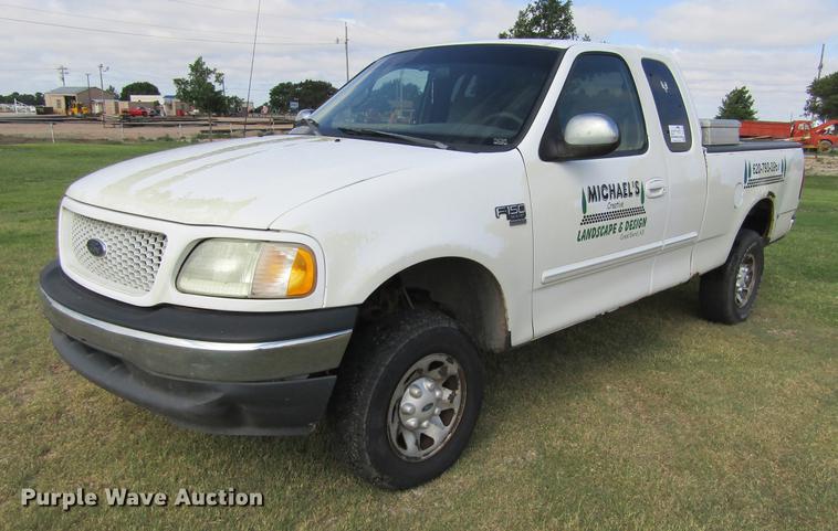 image for item DD5755 2002 Ford F150 XLT SuperCab pickup truck