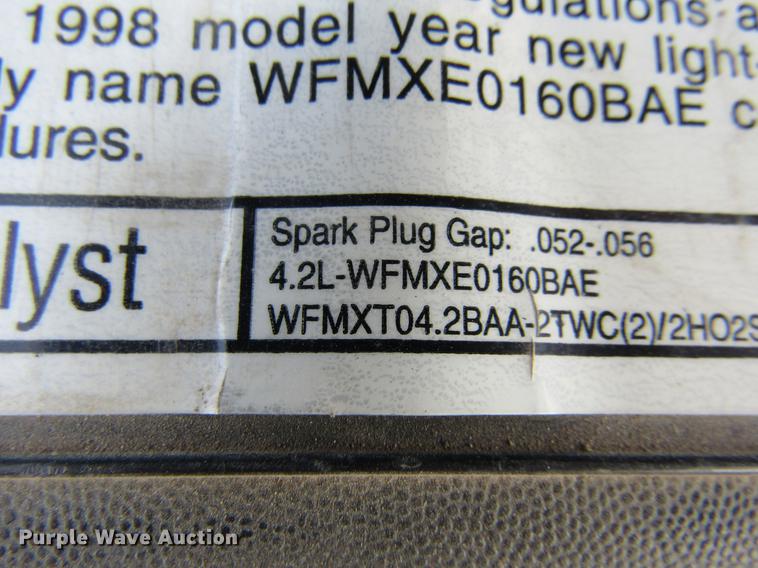 image for item DD5755 2002 Ford F150 XLT SuperCab pickup truck