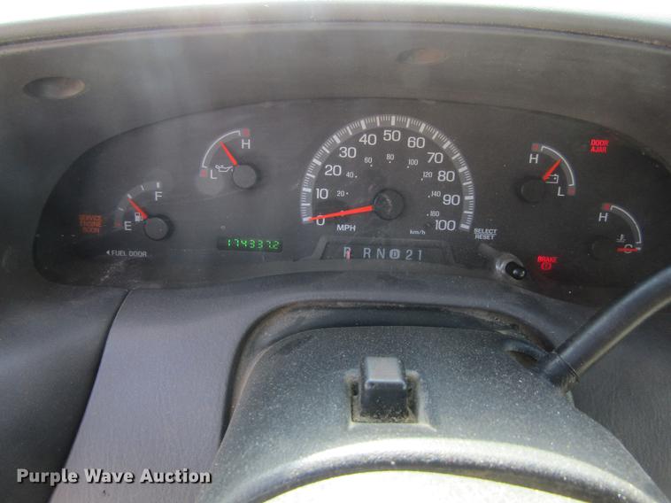 image for item DD5755 2002 Ford F150 XLT SuperCab pickup truck