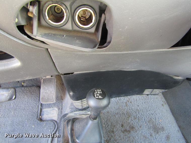 image for item DD5755 2002 Ford F150 XLT SuperCab pickup truck