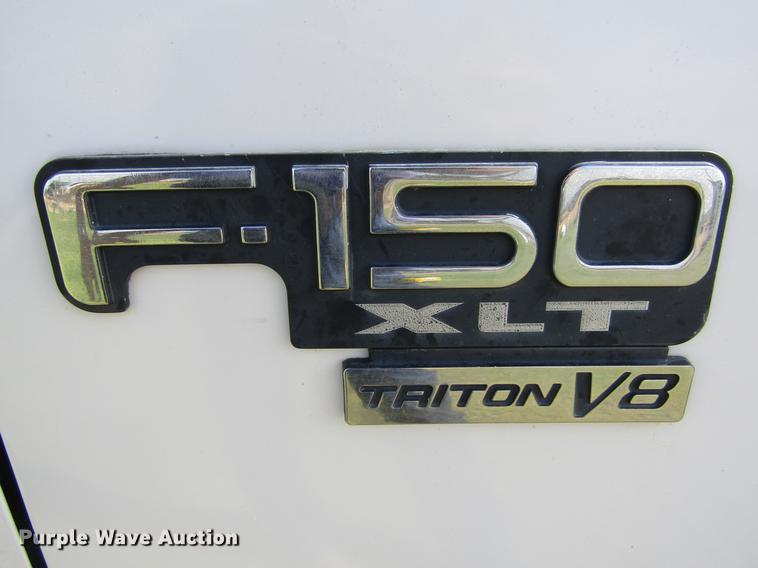 image for item DD5755 2002 Ford F150 XLT SuperCab pickup truck