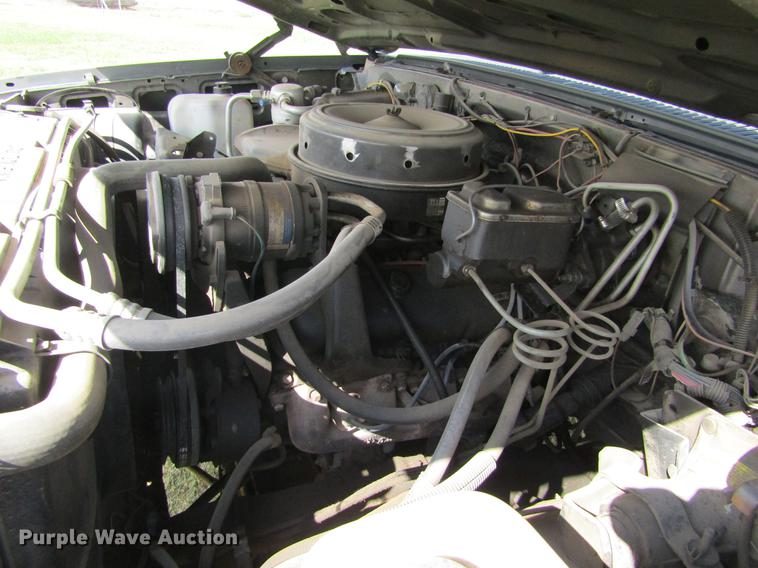 image for item DD5756 1989 Chevrolet Silverado 3500 Crew Cab flatbed pickup truck