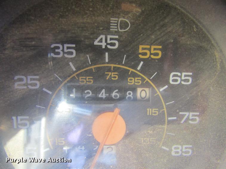 image for item DD5756 1989 Chevrolet Silverado 3500 Crew Cab flatbed pickup truck