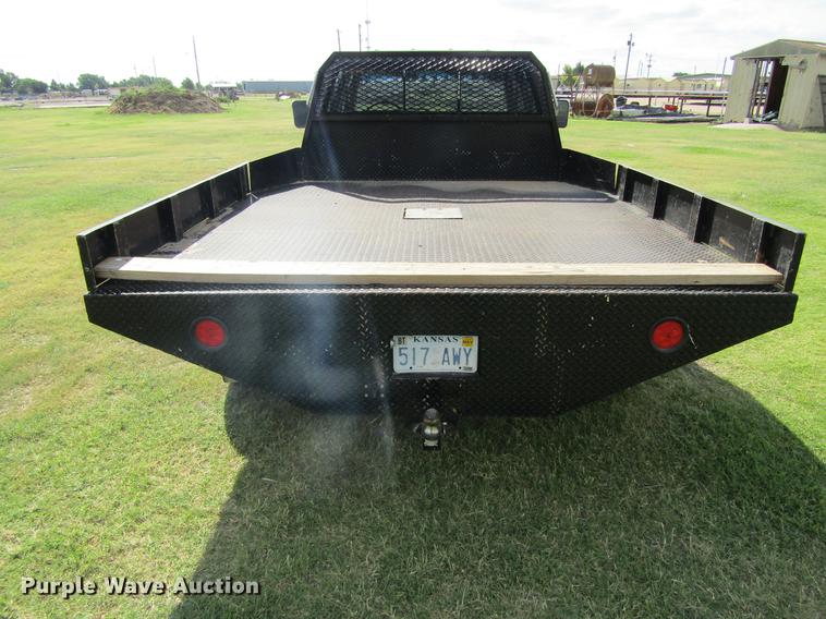 image for item DD5756 1989 Chevrolet Silverado 3500 Crew Cab flatbed pickup truck